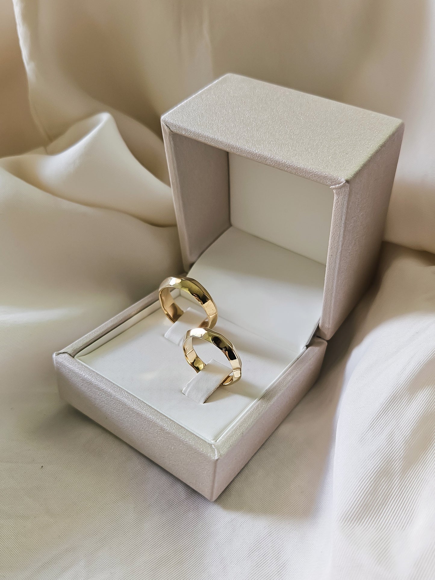 Wedding ring No.5