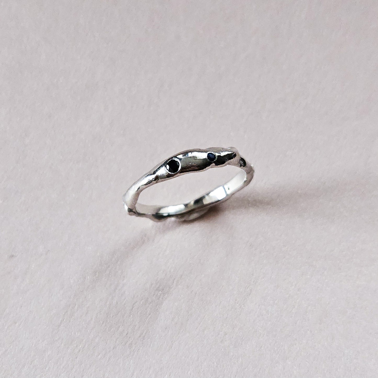 "Melted" ring with sapphires