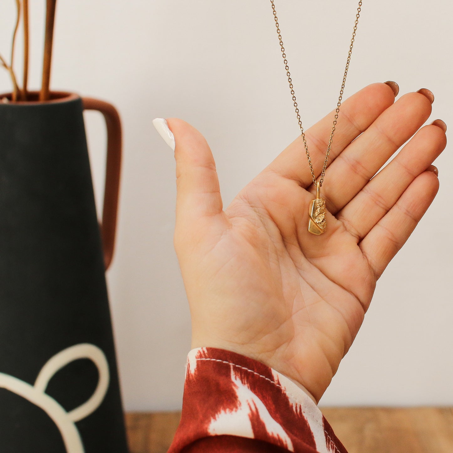 Contemporary pendant