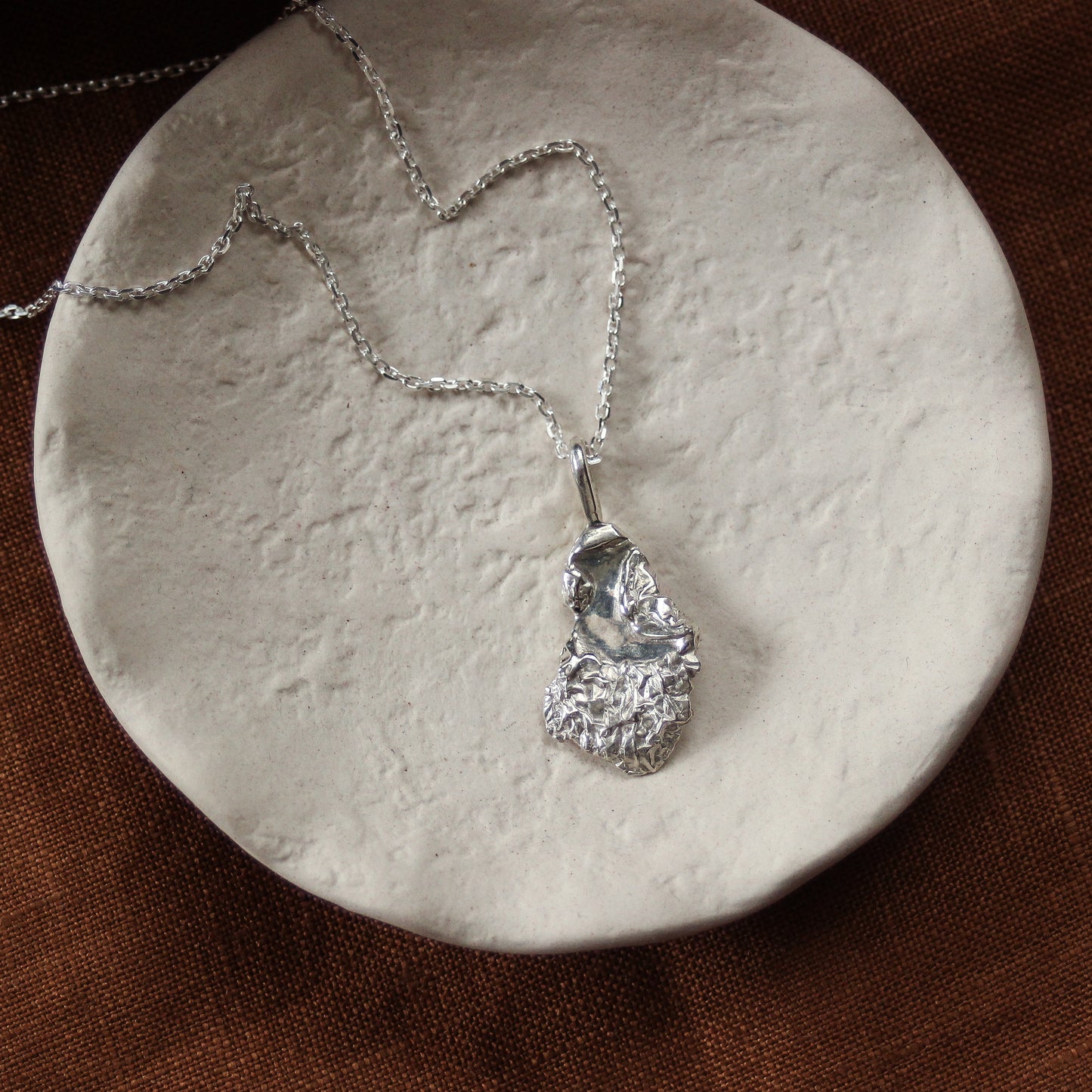Existence pendant
