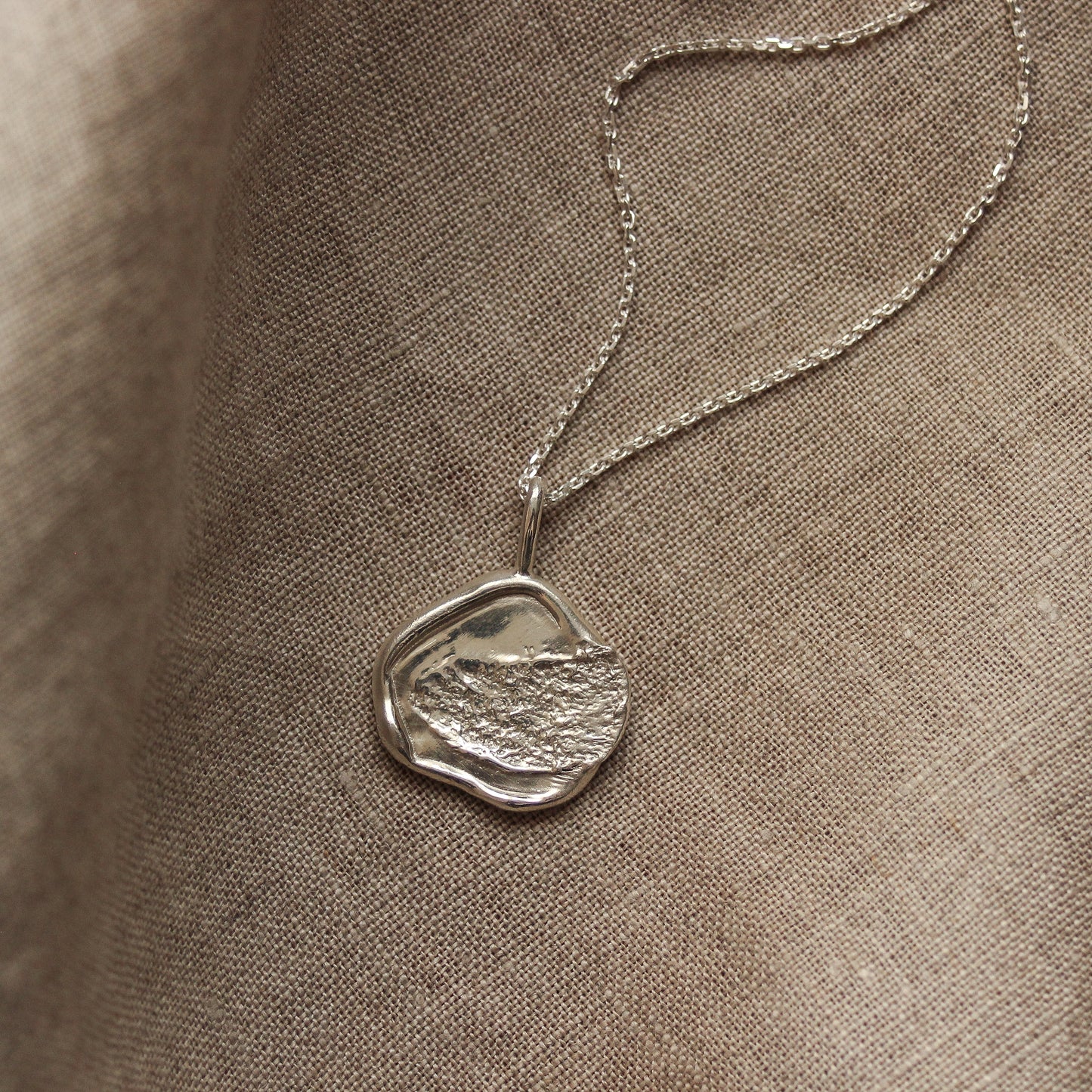 Touch pendant