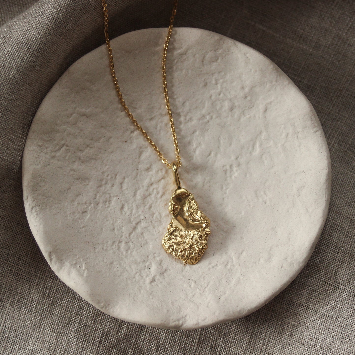 Existence pendant