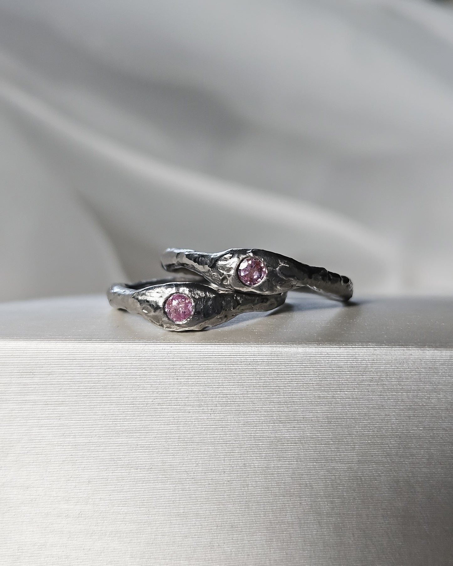 Lidia ring with sapphire