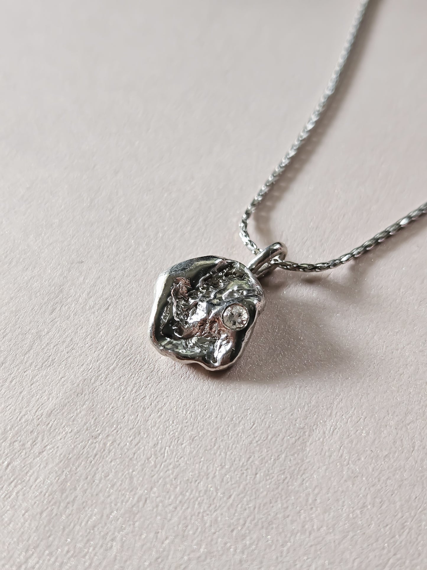 Helené pendant