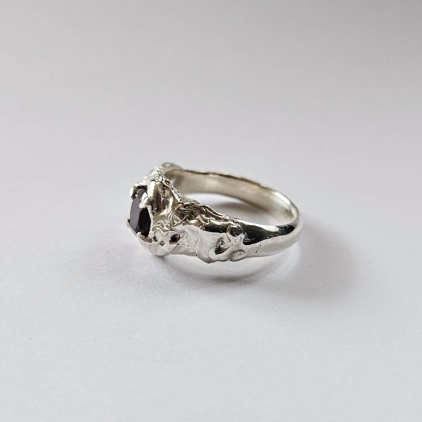 Garnet stone ring