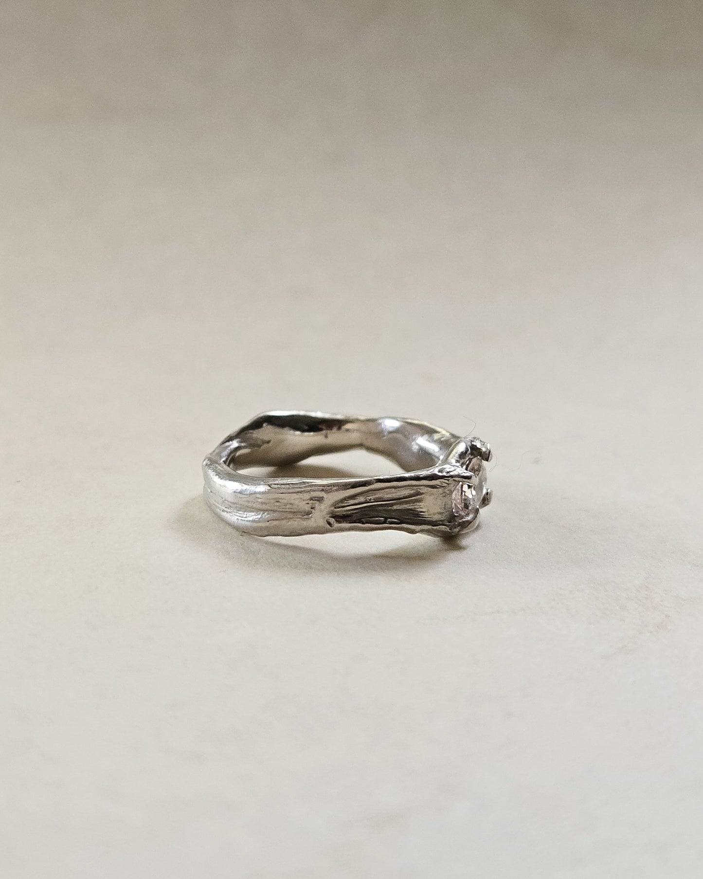 Kawa Ring with Morganite