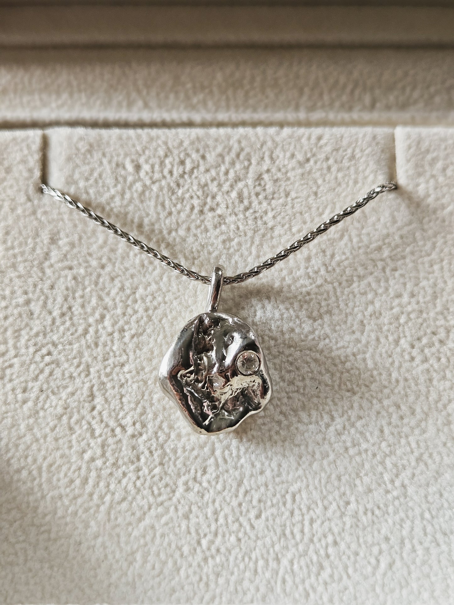 Helené pendant