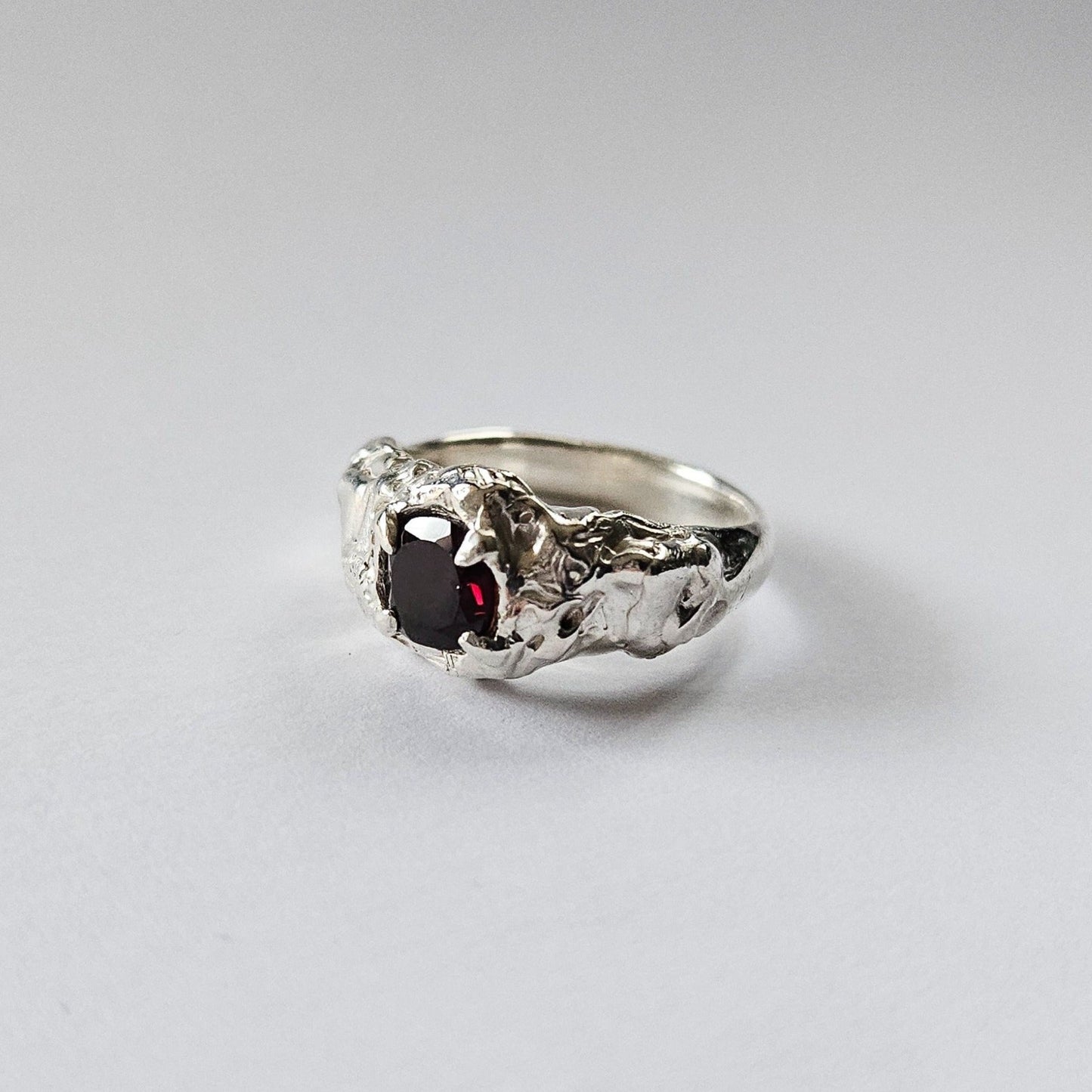 Garnet stone ring