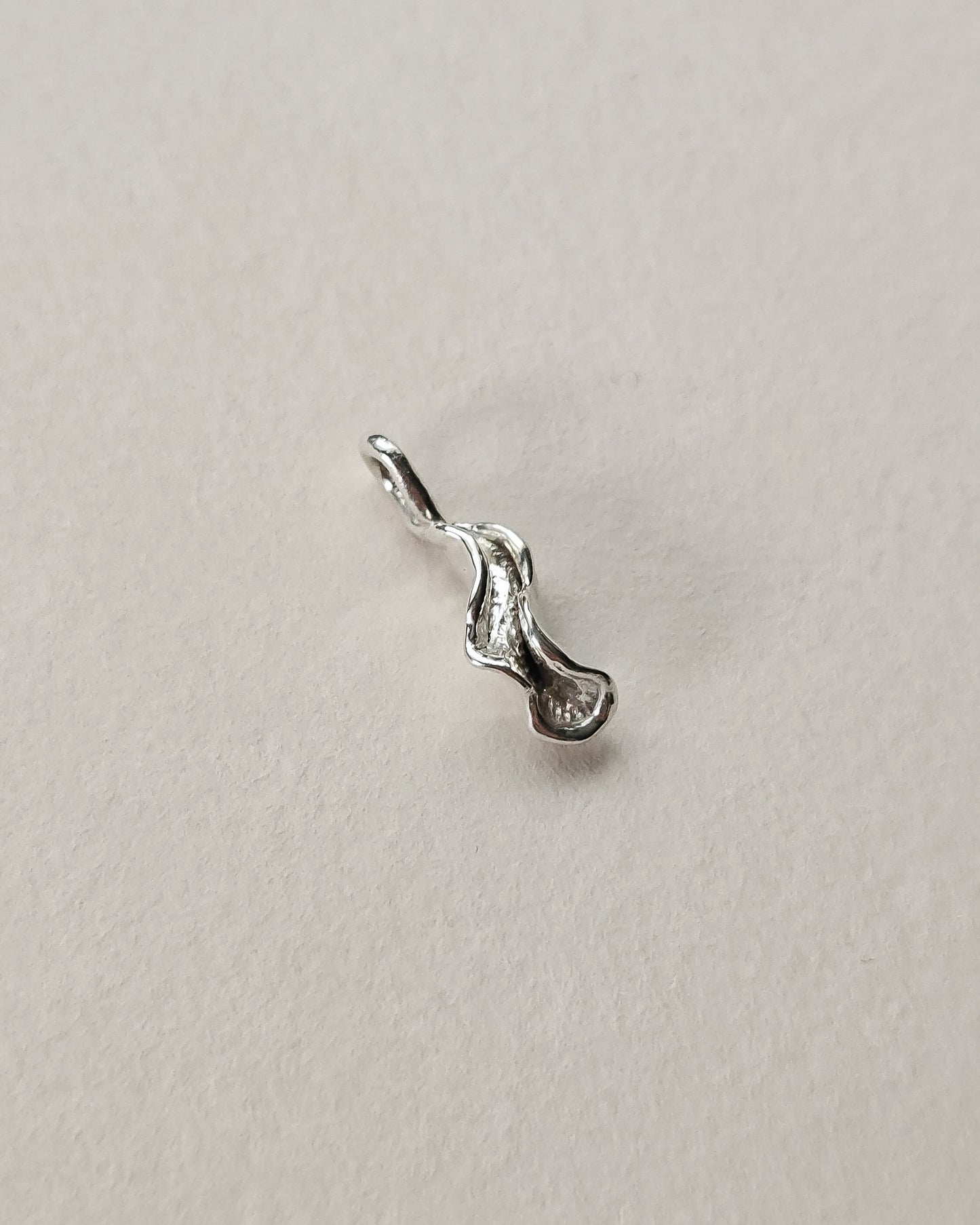 Sorelle pendant