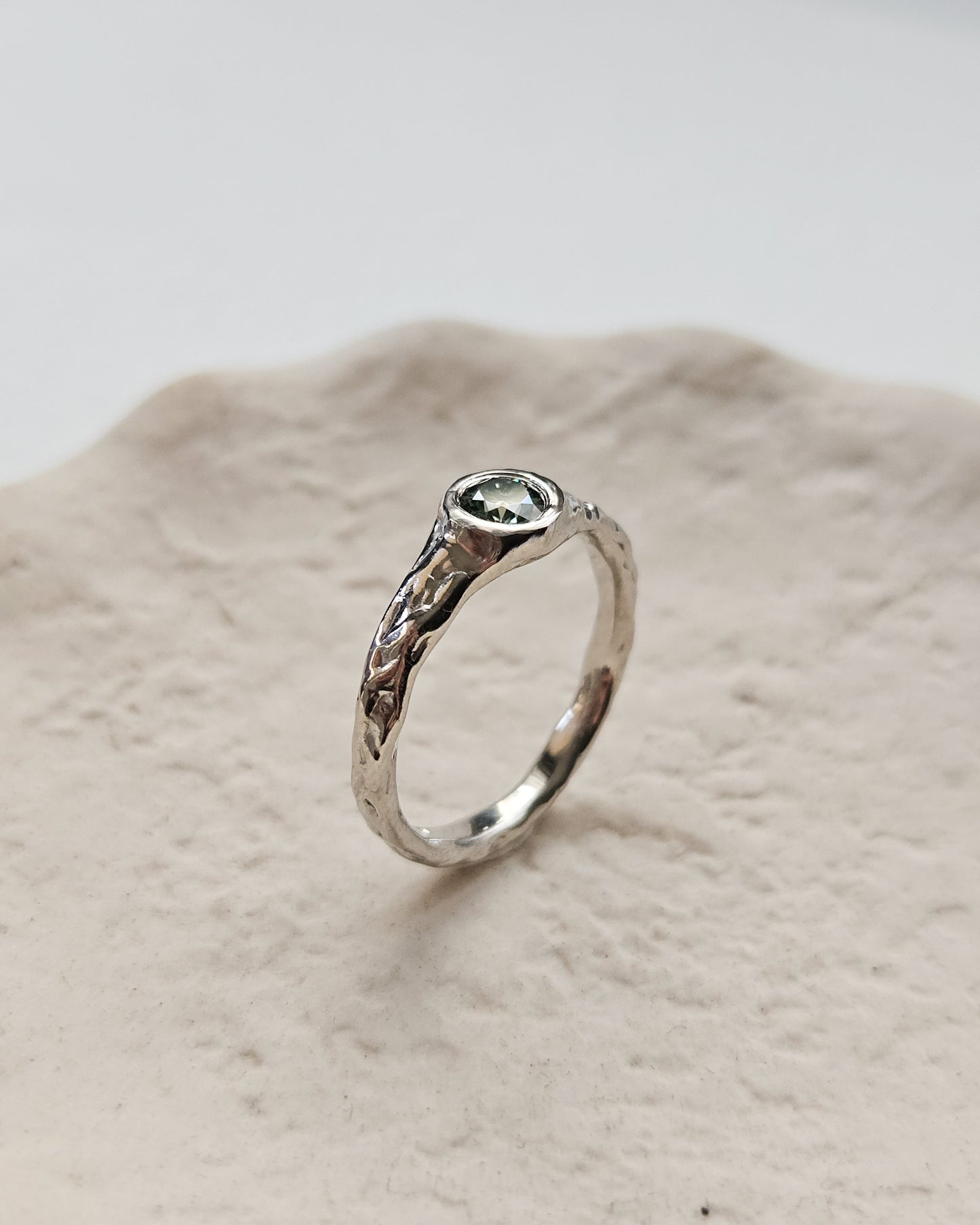 Moissanite gyűrű