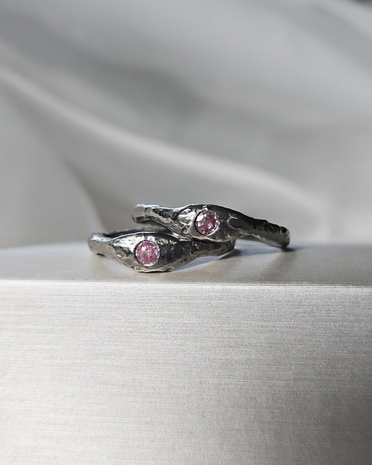 Lidia ring with sapphire
