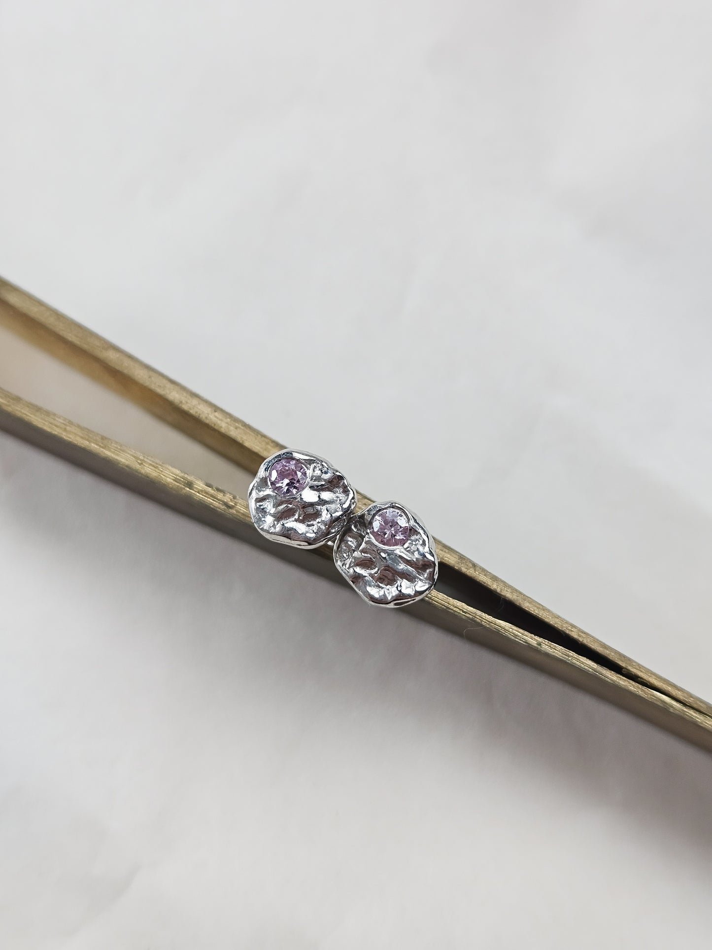 Strata earrings with light pink sapphire