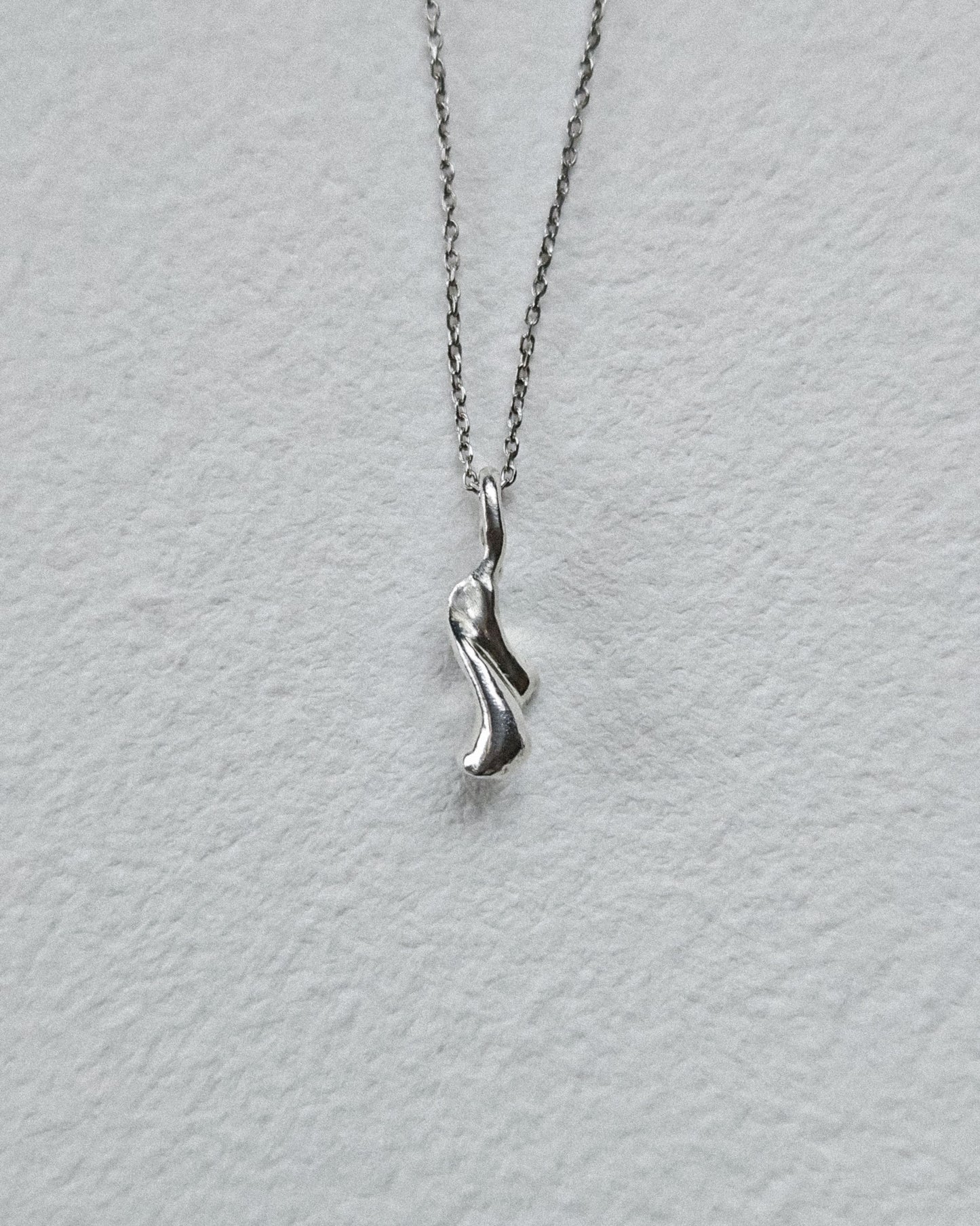 Sorelle pendant
