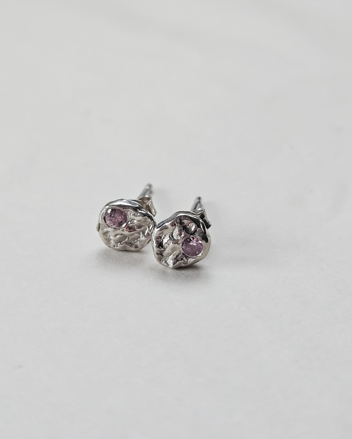 Strata earrings with light pink sapphire