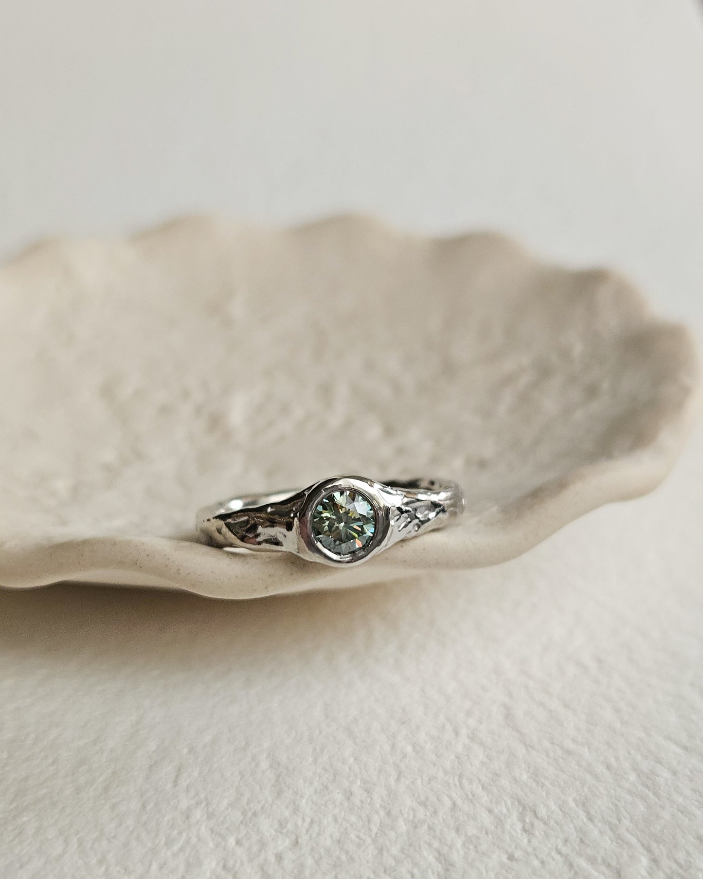 Moissanite gyűrű