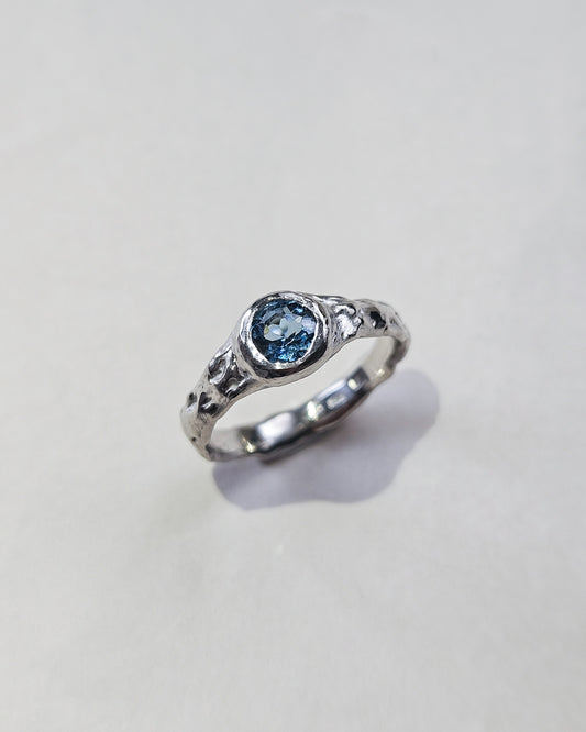 Ring with topaz