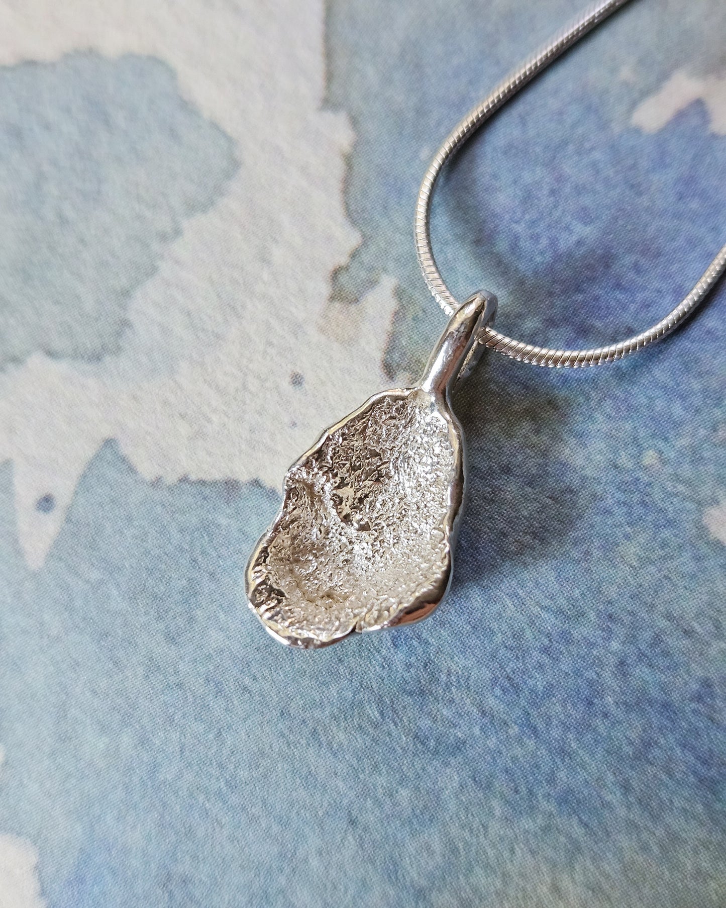 Kerang pendant